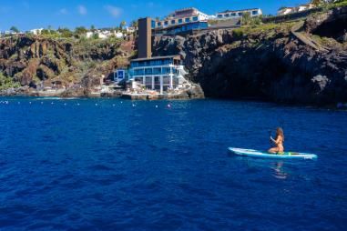 Lees een persoonlijke review van een wellnessgast over haar verblijf bij Galomar in Madeira. Hoe een actieve sportvakantie met Pilates, fitness en sportlessen leidde tot een transformatie reis