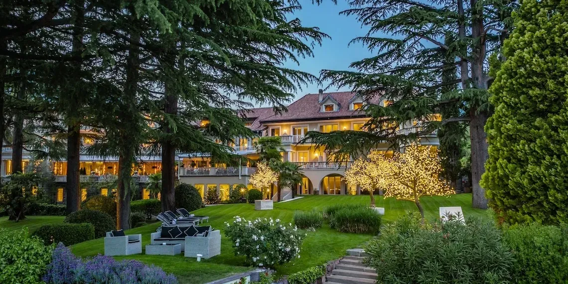aanzicht hotel