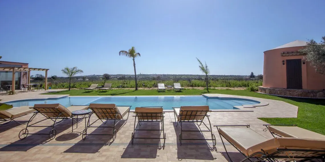 Zwembad terras | Al Karob Yoga Boutique Hotel Zwembad terras | Al Karob Yoga Boutique Hotel