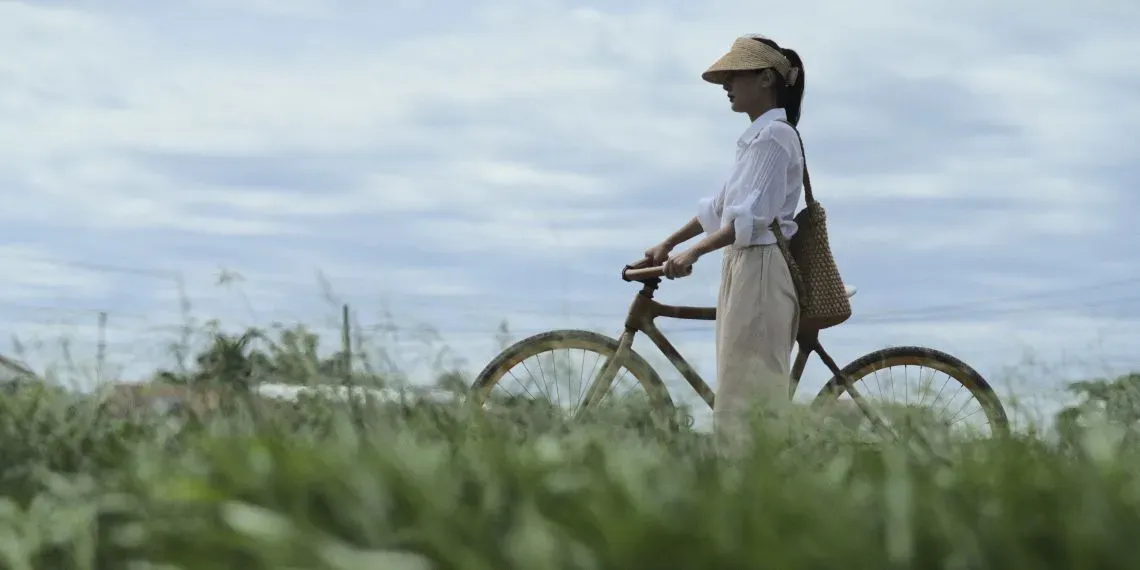 vrouw met fiets