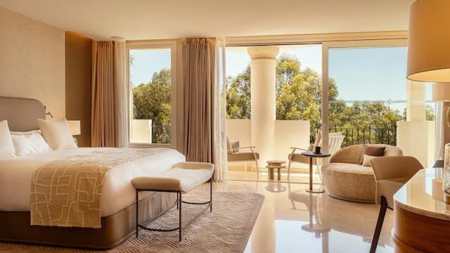 Executive Suite | ZEM Wellness Clinic